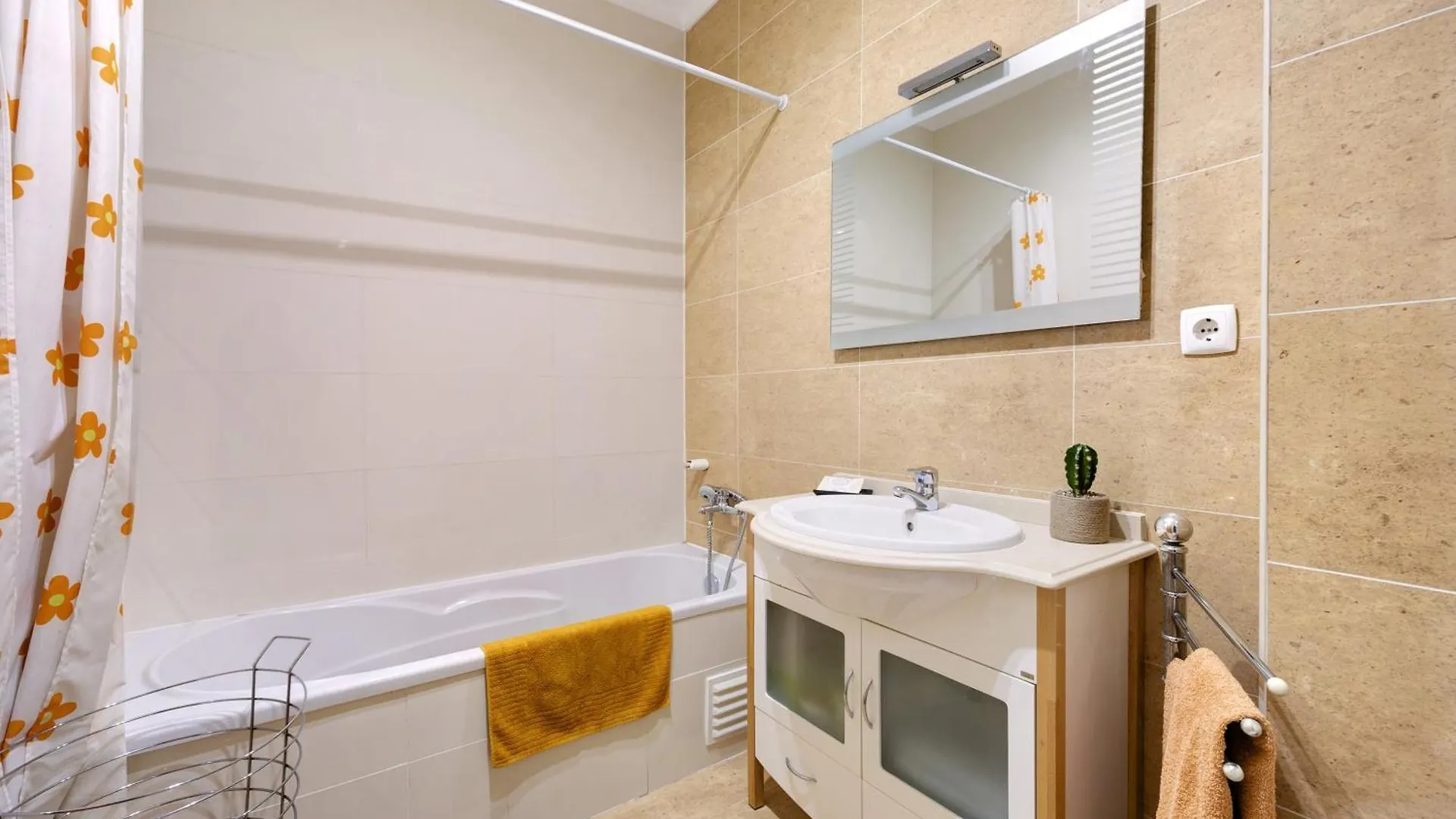 Charme D'Orient Apartment Portimao Portugal