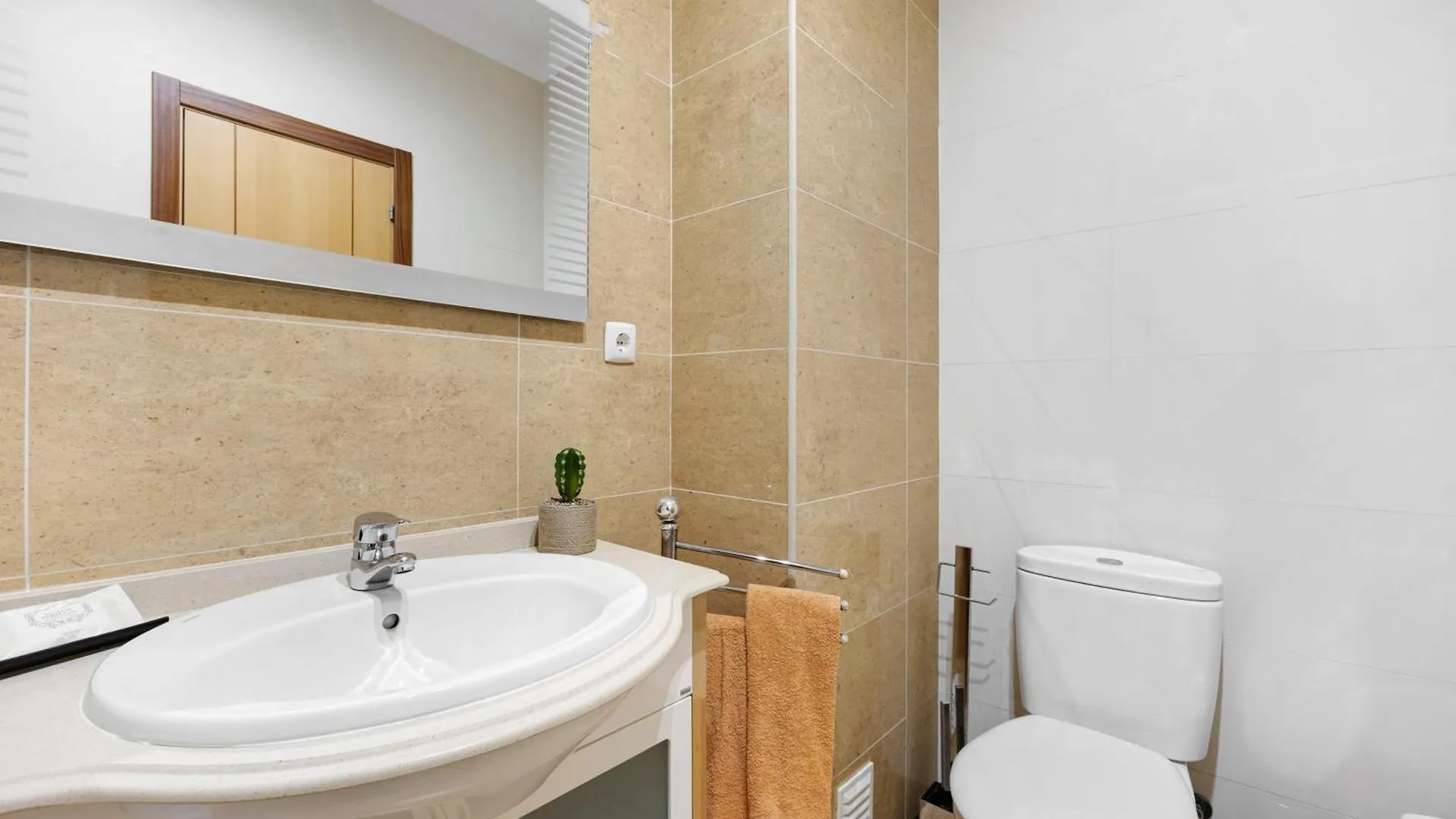 Charme D'Orient Apartment Portimao